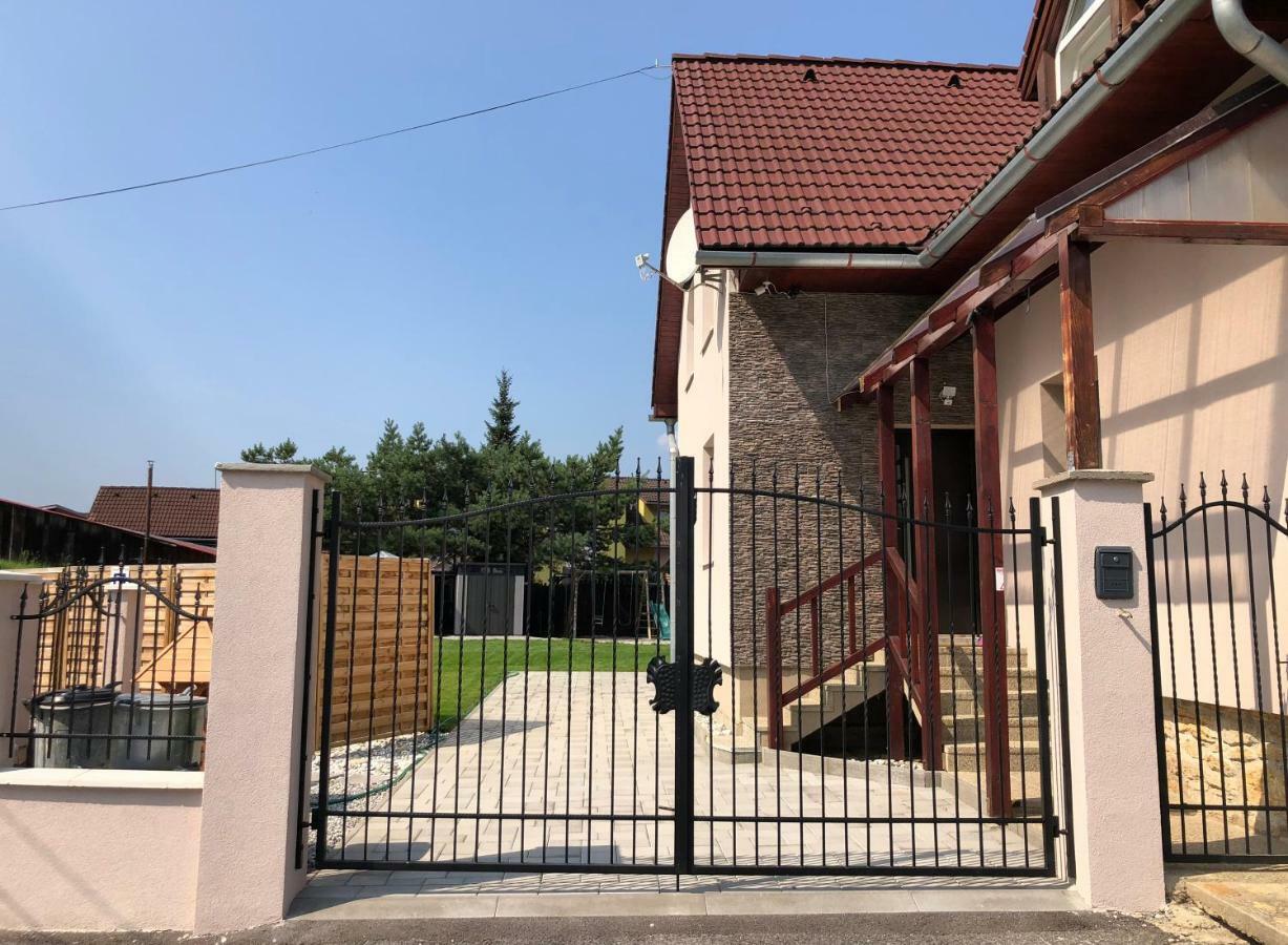 Villa Rustica Bešeňová Exterior foto